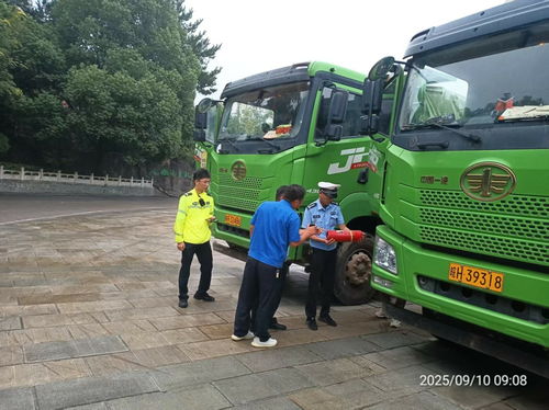 多部門聯(lián)合出擊 精準(zhǔn)幫扶筑牢建筑垃圾運(yùn)輸安全防線